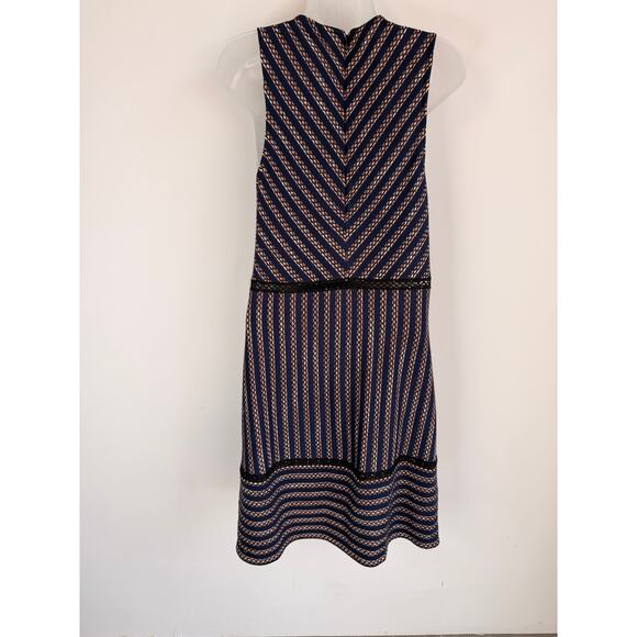 BCBGMAXAZRIA Blue Striped Sleeveless Knit Dress Lace Trim Size M - Picture 4 of 8